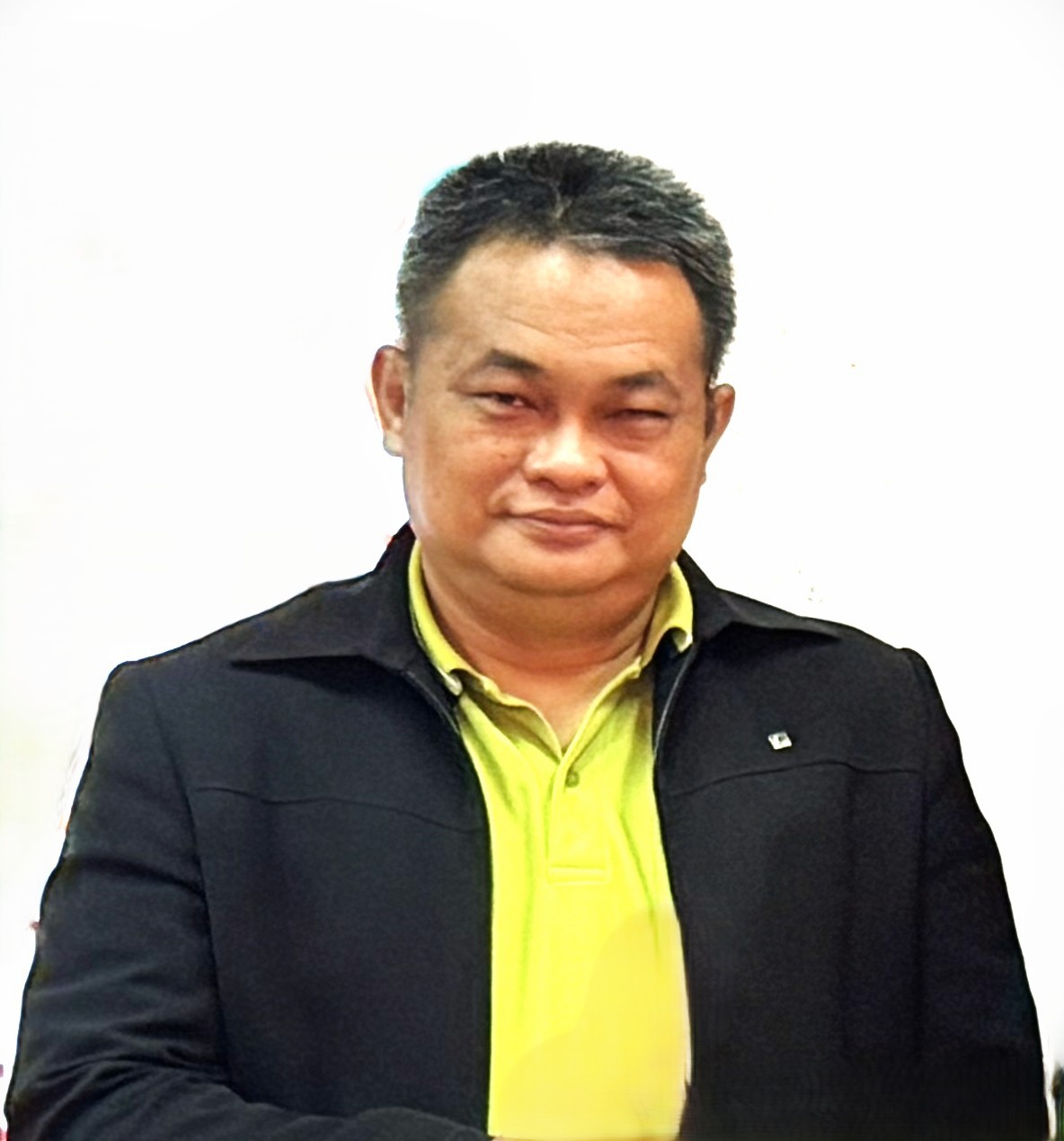 นายคุณาวุฒิ สืบเสน