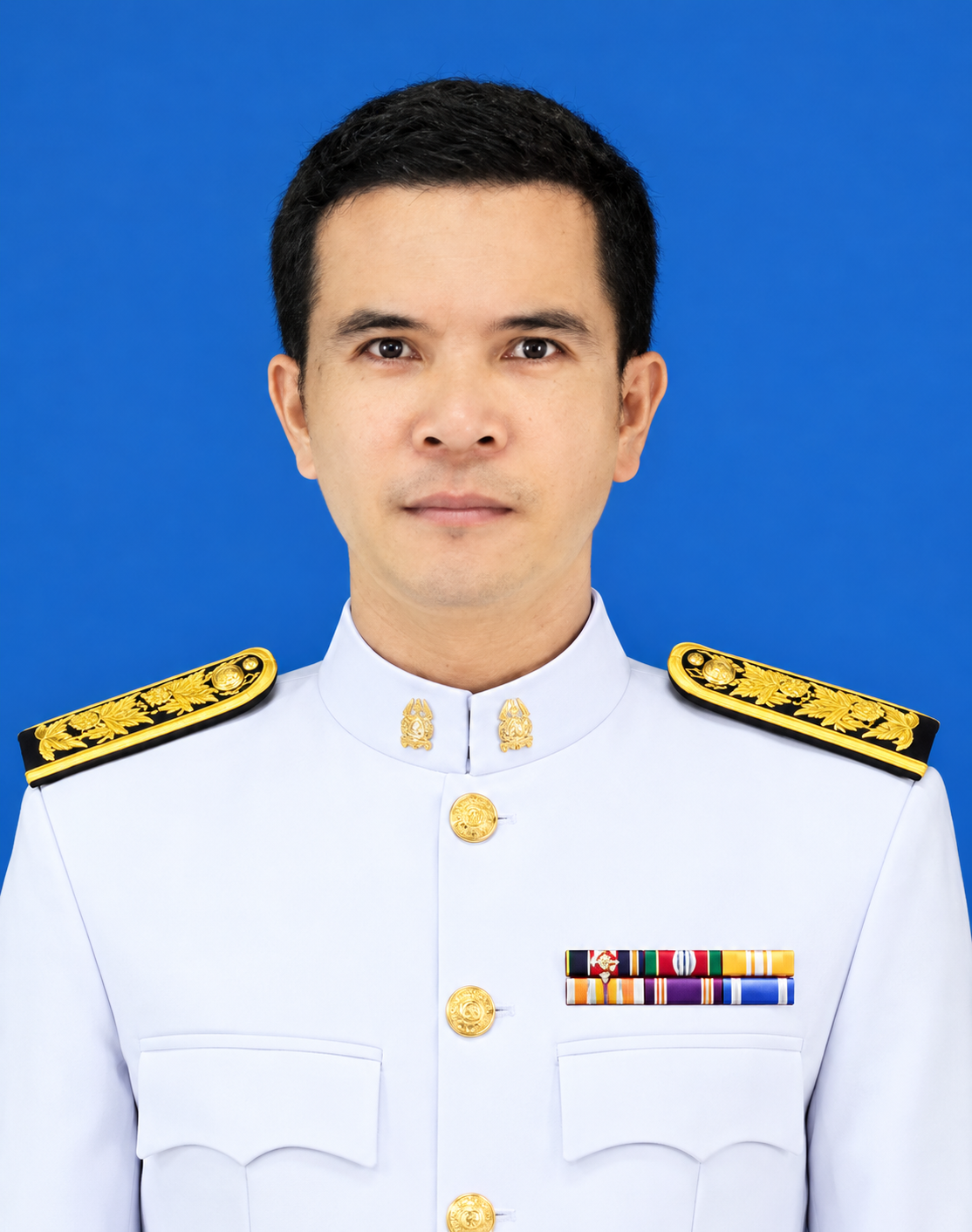 นายคณิศร บัวจันทร์